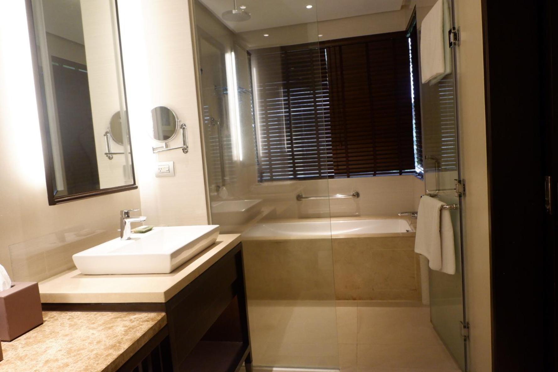Anya Resort Tagaytay Tagaytay City Exterior photo