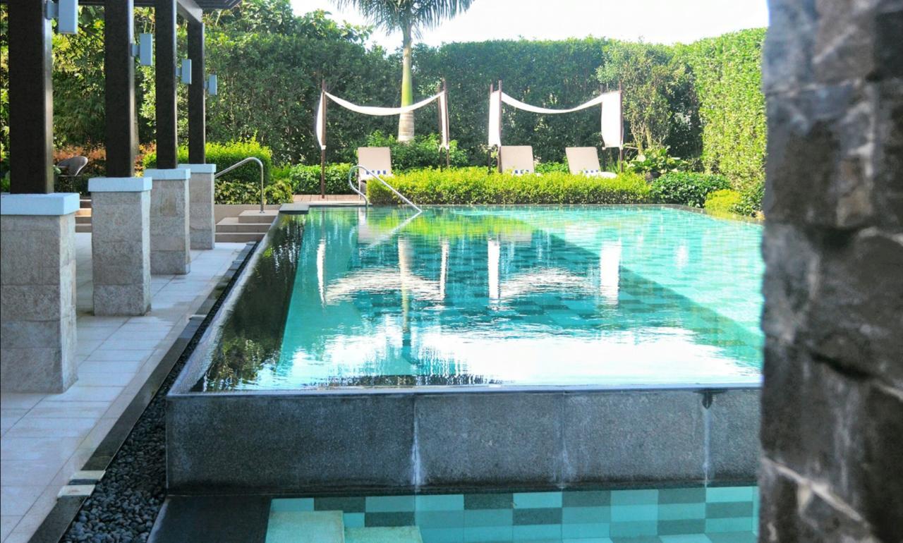 Anya Resort Tagaytay Tagaytay City Exterior photo